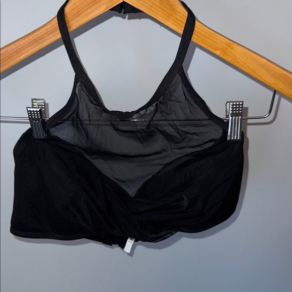 Adore Me soft mesh Sports Bra - Picture 8 of 8